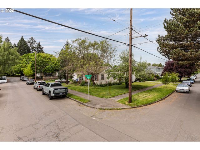 6733 N HAVEN Ave, Portland, OR 97203