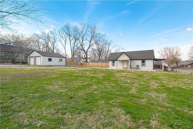 1538 S 40th Street, Kansas City, KS 66106