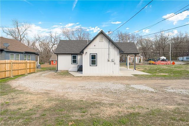 1538 S 40th Street, Kansas City, KS 66106