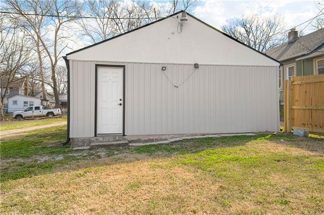 1538 S 40th Street, Kansas City, KS 66106