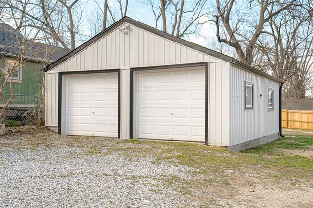 1538 S 40th Street, Kansas City, KS 66106