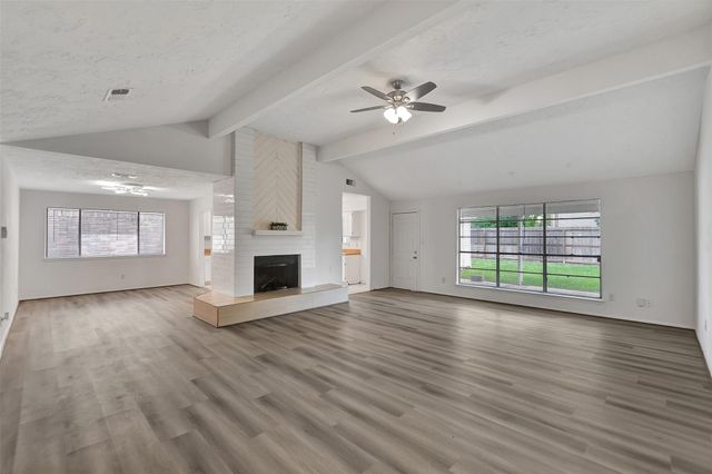 10302 Blue Oak Drive, Houston, TX 77065