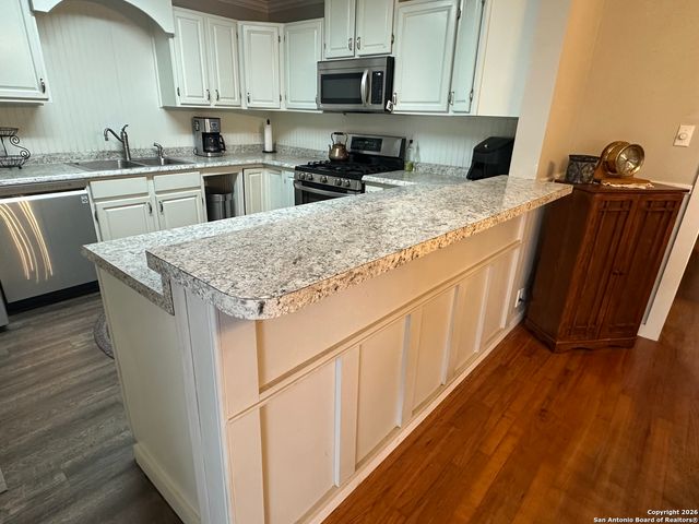 11739 County Road 401, Stockdale, TX 78160