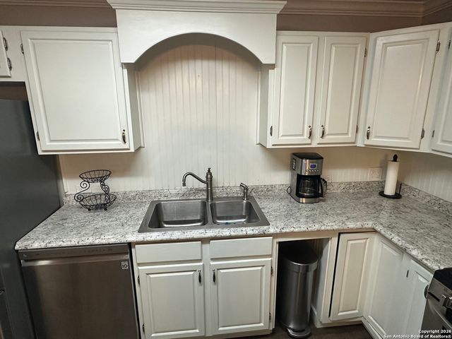 11739 County Road 401, Stockdale, TX 78160