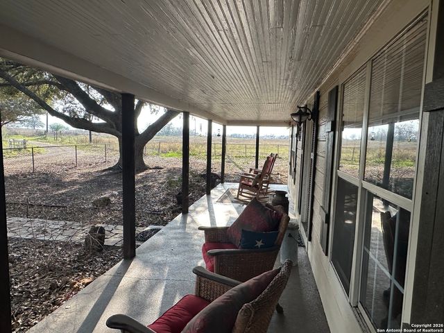 11739 County Road 401, Stockdale, TX 78160