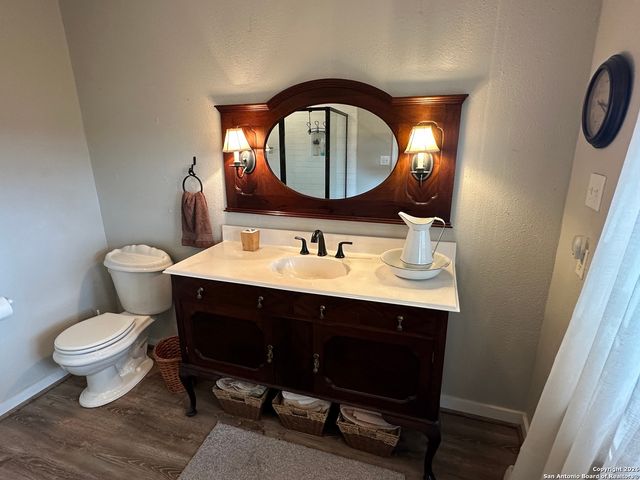 11739 County Road 401, Stockdale, TX 78160