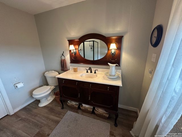 11739 County Road 401, Stockdale, TX 78160