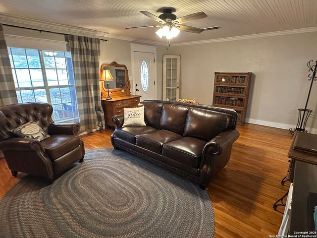 11739 County Road 401, Stockdale, TX 78160