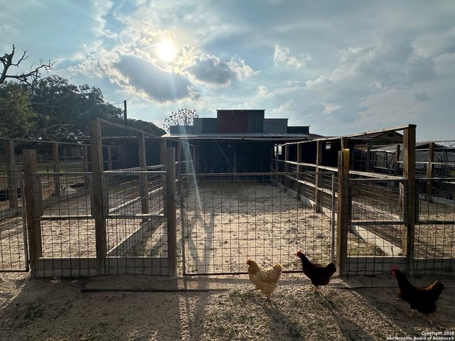 11739 County Road 401, Stockdale, TX 78160