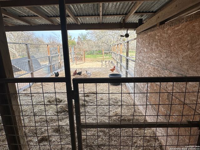 11739 County Road 401, Stockdale, TX 78160