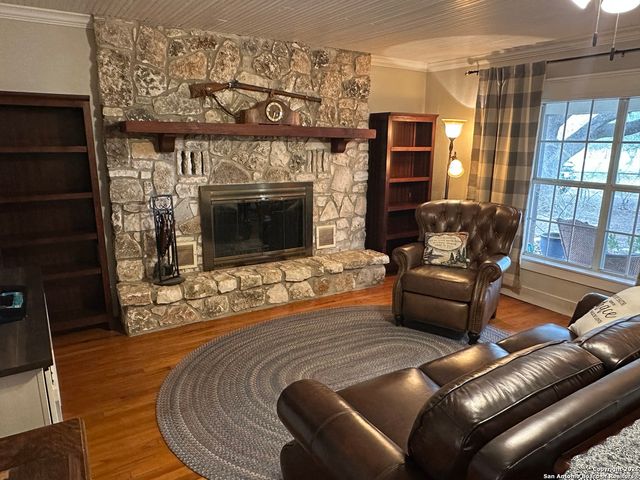 11739 County Road 401, Stockdale, TX 78160