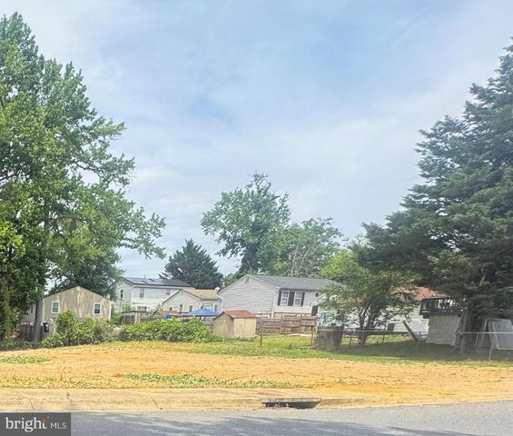 6604 BLACKLOG ST, Capitol Heights, MD 20743