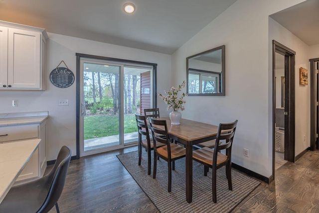 2102 Prairie PLACE, Holmen, WI 54636