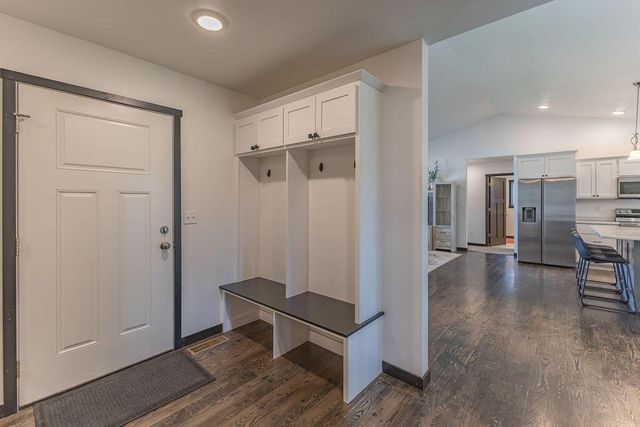 2102 Prairie PLACE, Holmen, WI 54636
