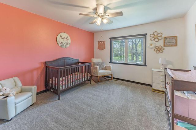 2102 Prairie PLACE, Holmen, WI 54636