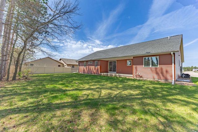 2102 Prairie PLACE, Holmen, WI 54636