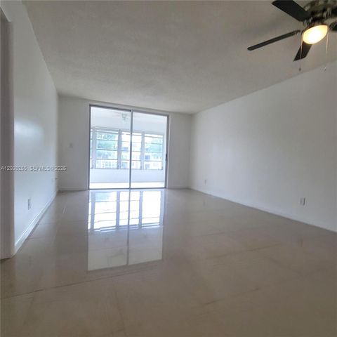 6021 NW 61st Avenue 207, Tamarac, FL 33319