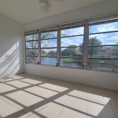 6021 NW 61st Avenue 207, Tamarac, FL 33319