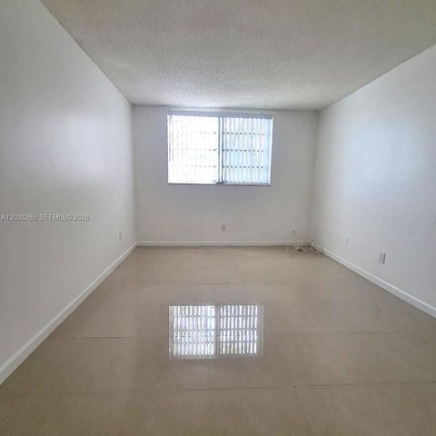 6021 NW 61st Avenue 207, Tamarac, FL 33319