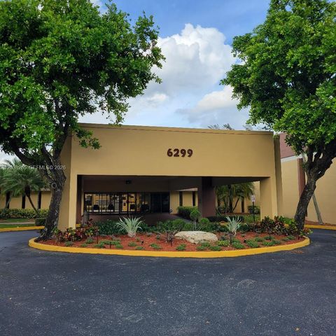 6021 NW 61st Avenue 207, Tamarac, FL 33319