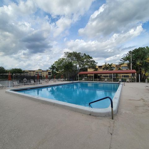 6021 NW 61st Avenue 207, Tamarac, FL 33319