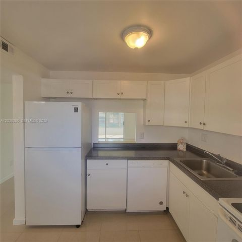 6021 NW 61st Avenue 207, Tamarac, FL 33319