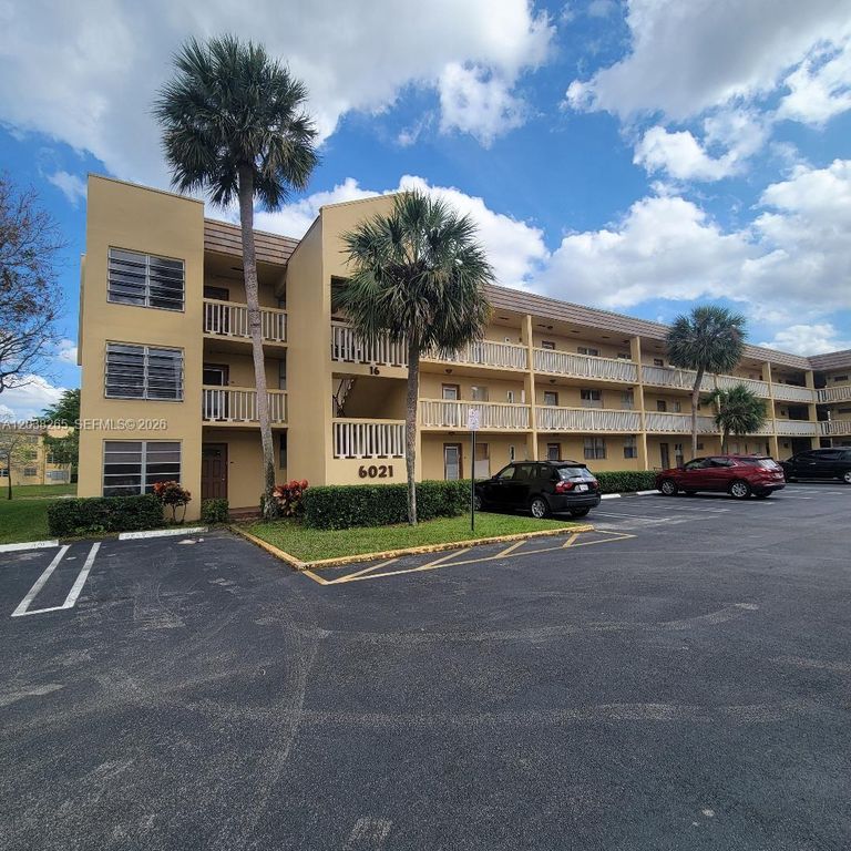 6021 NW 61st Avenue 207, Tamarac, FL 33319