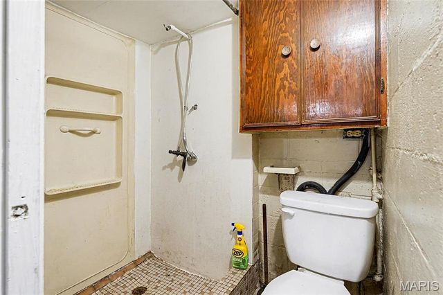 38 N Main Street, Wood River, IL 62095