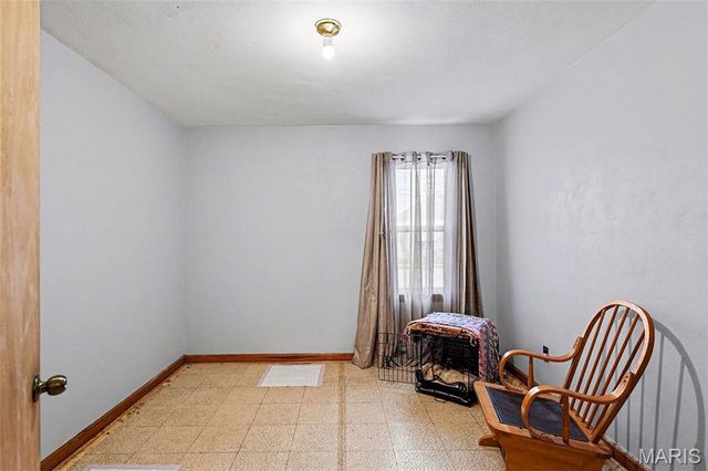 38 N Main Street, Wood River, IL 62095