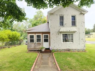 425 N Dean Street, Centreville, MI 49032