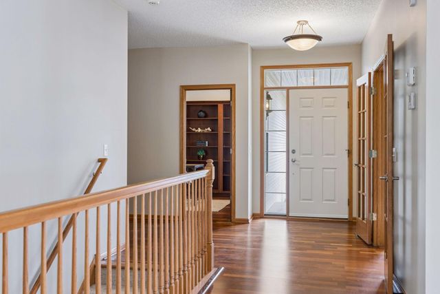 17461 Haralson Drive, Eden Prairie, MN 55347