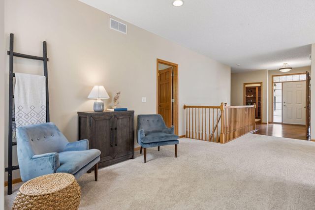 17461 Haralson Drive, Eden Prairie, MN 55347
