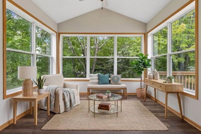 17461 Haralson Drive, Eden Prairie, MN 55347