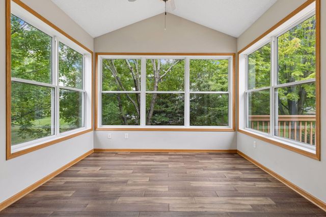 17461 Haralson Drive, Eden Prairie, MN 55347