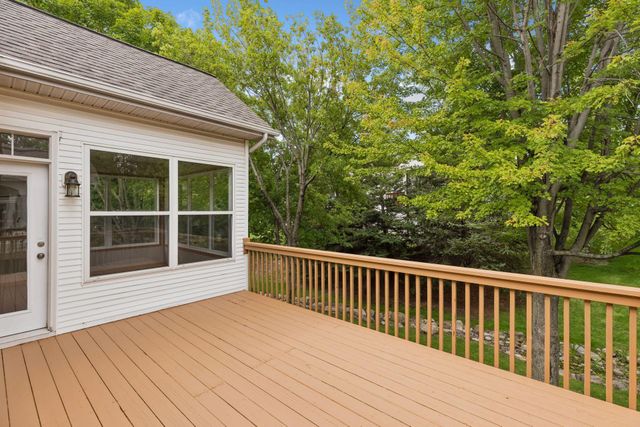 17461 Haralson Drive, Eden Prairie, MN 55347