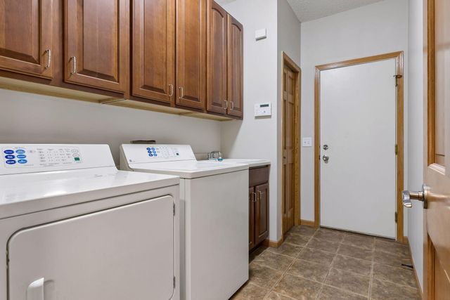 17461 Haralson Drive, Eden Prairie, MN 55347