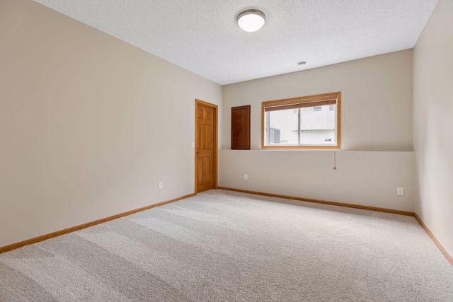 17461 Haralson Drive, Eden Prairie, MN 55347