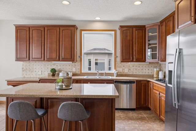 17461 Haralson Drive, Eden Prairie, MN 55347