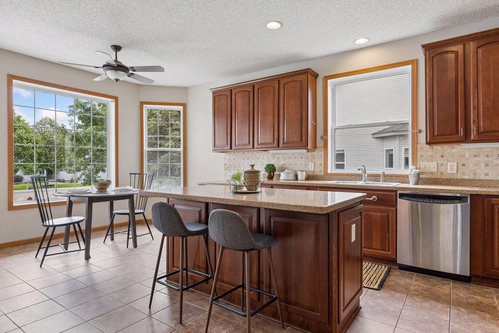 17461 Haralson Drive, Eden Prairie, MN 55347 — photo 4