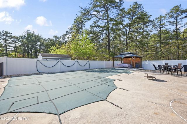 441 Montgomery Avenue, Toms River, NJ 08757