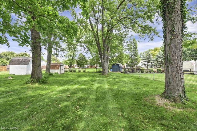 4267 Bentley Drive, North Olmsted, OH 44070
