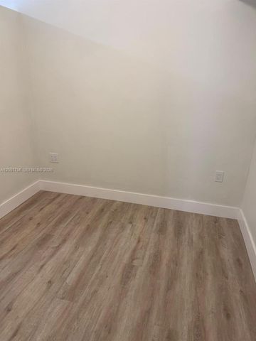8600 NW 21st St 1, Sunrise, FL 33322