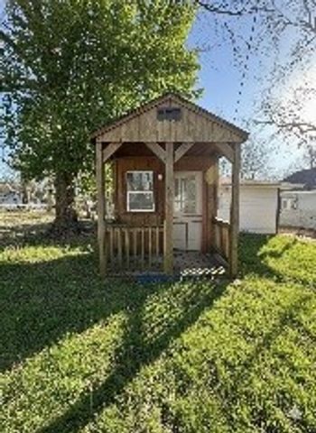 625 E Acheson Street, Denison, TX 75021