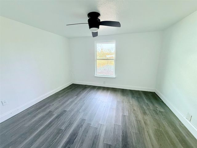 625 E Acheson Street, Denison, TX 75021