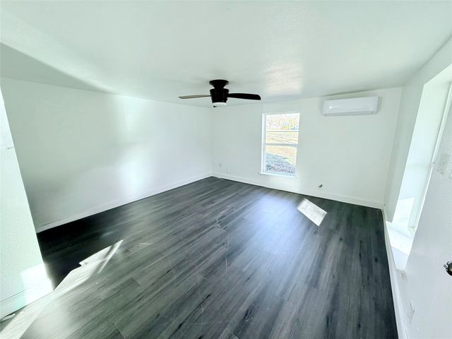 625 E Acheson Street, Denison, TX 75021