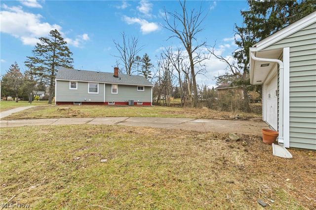 9486 York Road, North Royalton, OH 44133