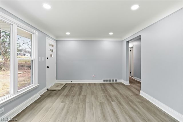 9486 York Road, North Royalton, OH 44133