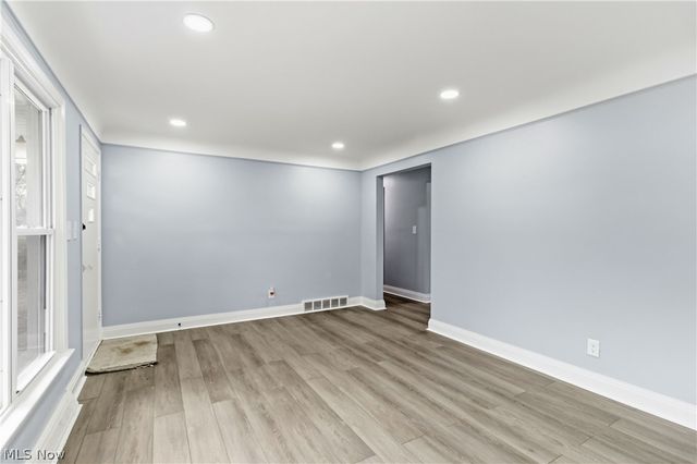 9486 York Road, North Royalton, OH 44133