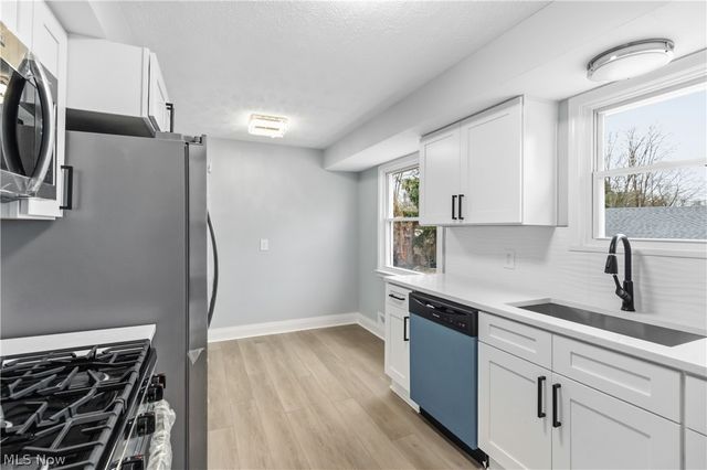 9486 York Road, North Royalton, OH 44133