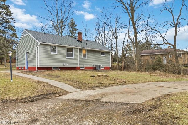 9486 York Road, North Royalton, OH 44133